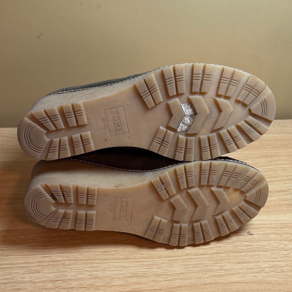 TOMS Desert Crepe Wedge Ankle Boots Tarmac Olive Suede Sz 8.5 - Picture 6 of 7
